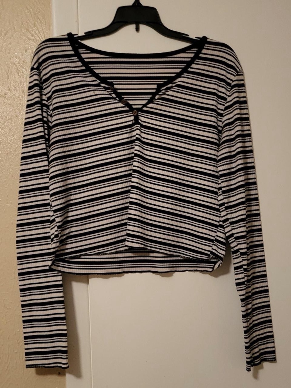 Striped Black and White Long-Sleeve V-Neck Top